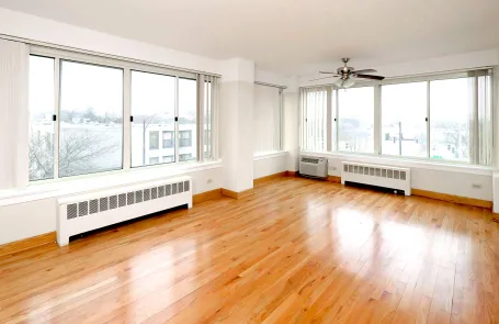 1 Bedroom Uptown Apartment