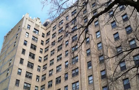 1 Bedroom Uptown Apartment
