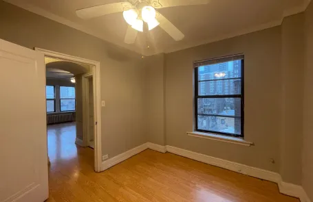 1 Bedroom Lakeview Apartment