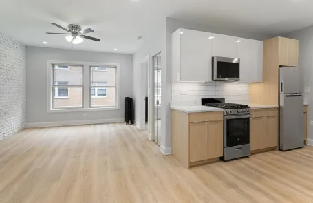 2 Bedroom Rogers Park Apartment