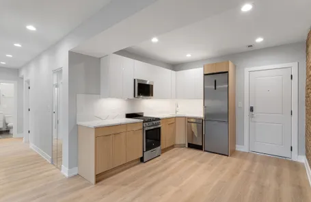 3 Bedroom Rogers Park Apartment