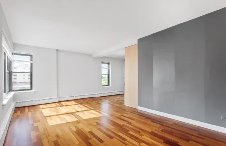 1 Bedroom Edgewater Apartment