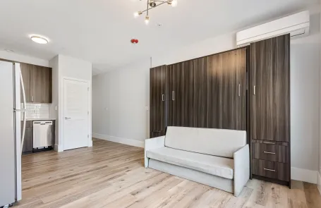 Studio Rogers Park Apartment