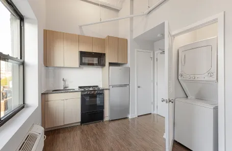 Studio Edgewater Apartment