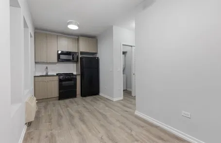 Studio Uptown Apartment