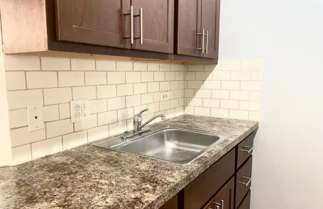 Studio Uptown Apartment