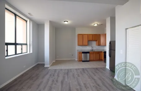 1 Bedroom West Ridge Apartment