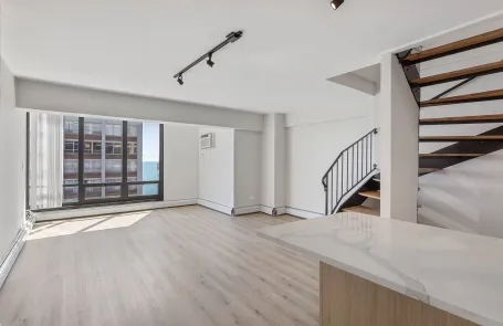 1 Bedroom Edgewater Apartment