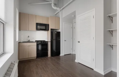 Studio Edgewater Apartment