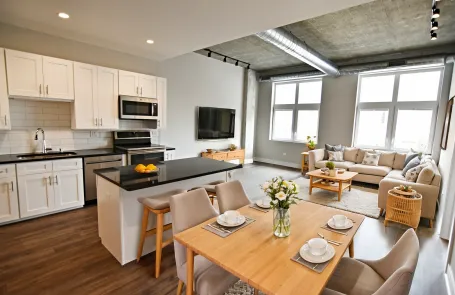 1 Bedroom Uptown Apartment