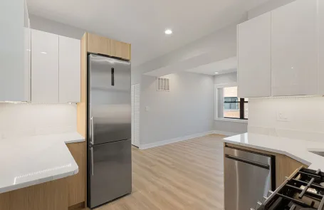 2 Bedroom Rogers Park Apartment