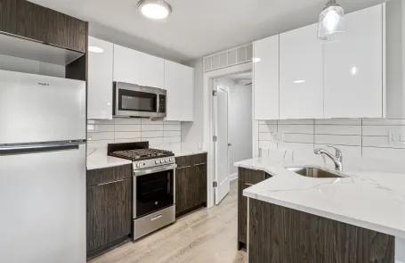 2 Bedroom Rogers Park Apartment