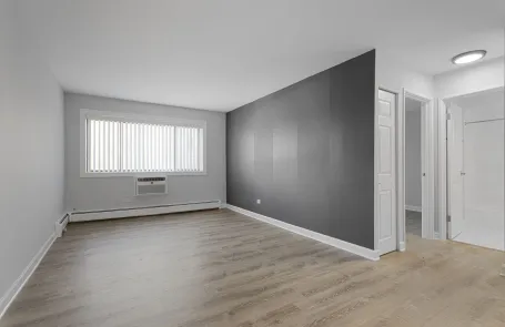 1 Bedroom Rogers Park Apartment