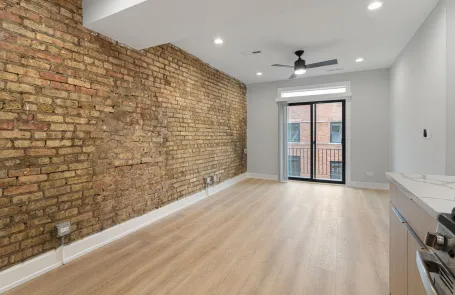 3 Bedroom Rogers Park Apartment