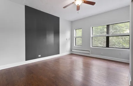 Studio Sheridan Park Apartment