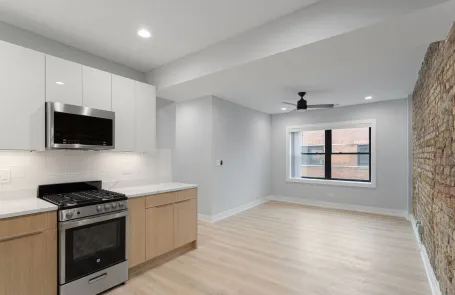3 Bedroom Rogers Park Apartment