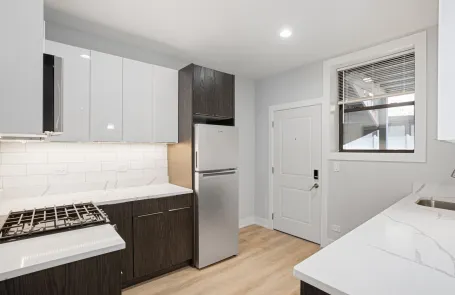 2 Bedroom Rogers Park Apartment