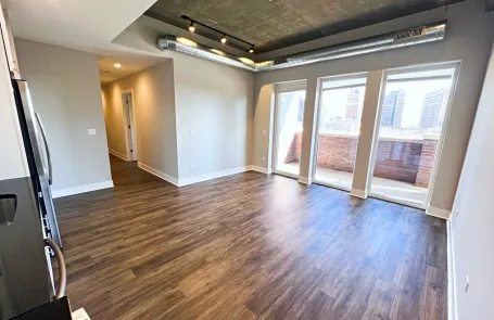 1 Bedroom Uptown Apartment