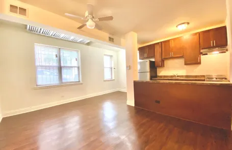 Studio Lincoln Square Apartment