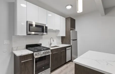 1 Bedroom Rogers Park Apartment