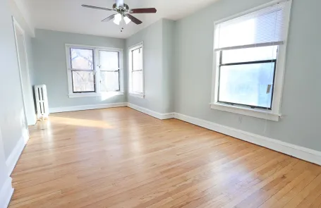 Studio Sheridan Park Apartment