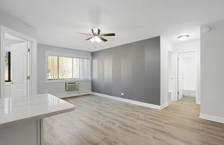 2 Bedroom Edgewater Apartment
