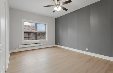 Studio Sheridan Park Apartment