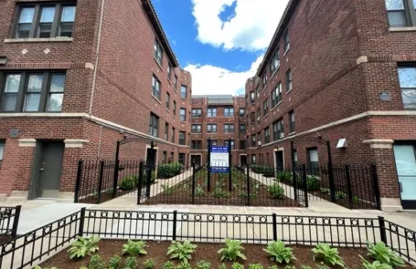 1 Bedroom Lincoln Square Apartment