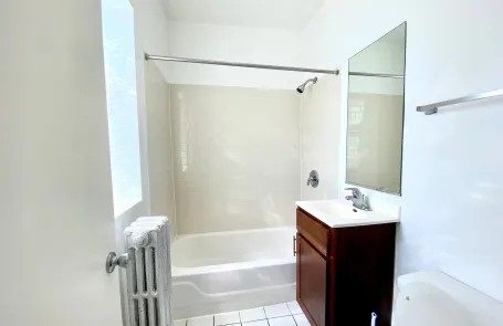 Studio Lincoln Square Apartment