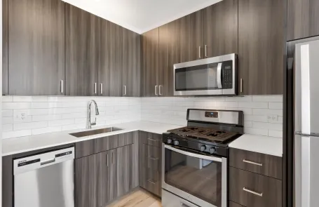 Studio Rogers Park Apartment