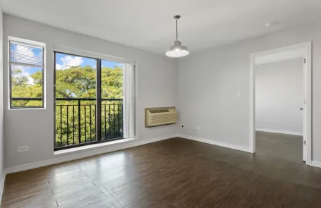 2 Bedroom Edgewater Apartment