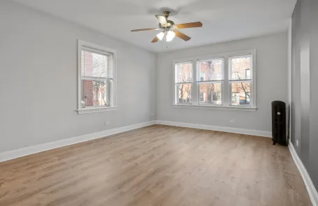2 Bedroom Rogers Park Apartment