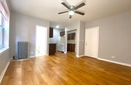 Studio Uptown Apartment