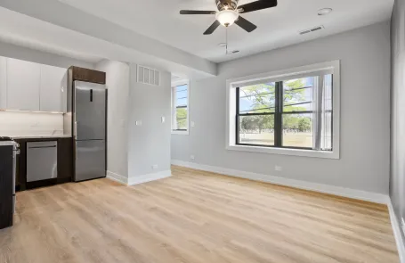 3 Bedroom Rogers Park Apartment
