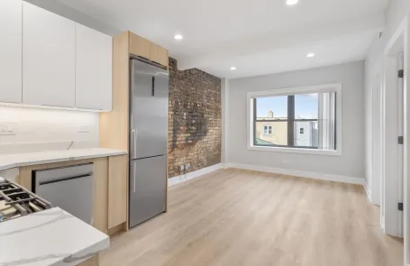 2 Bedroom Rogers Park Apartment