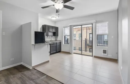 Studio Sheridan Park Apartment