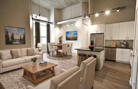 3 Bedroom Uptown Apartment
