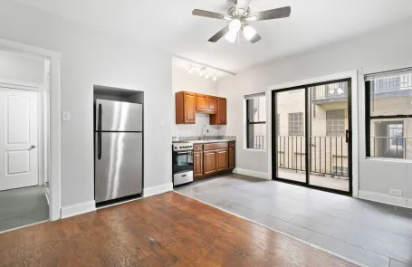 Studio Sheridan Park Apartment
