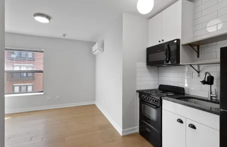 Studio Edgewater Apartment