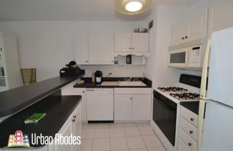 1 Bedroom Gold Coast Condo