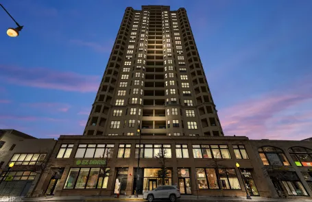 3 Bedroom South Loop Condo