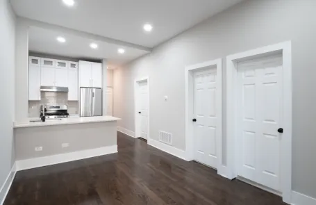 1 Bedroom Noble Square Apartment