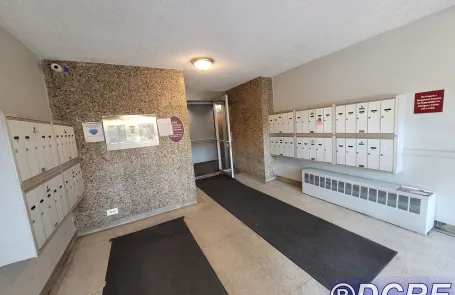 1 Bedroom West Ridge Apartment
