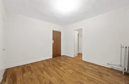 Studio Edgewater Apartment