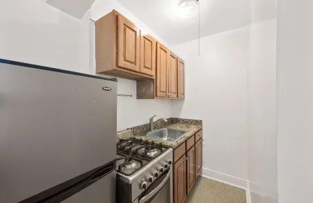 Studio Edgewater Apartment
