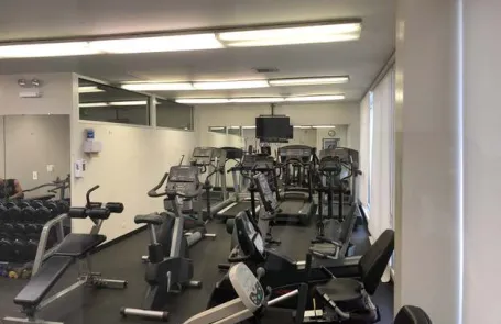 1 Bedroom Kenwood Condo