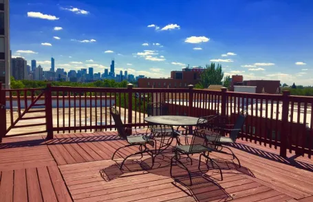 Studio Lincoln Park Apartment