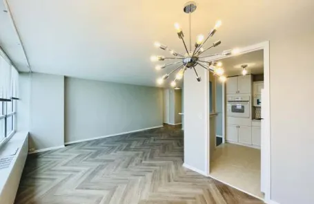 1 Bedroom Kenwood Condo