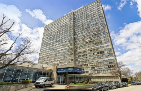 1 Bedroom Kenwood Condo