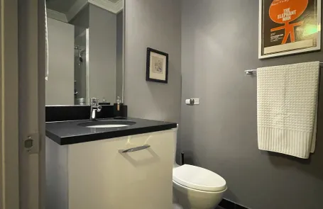 2 Bedroom West Loop Condo